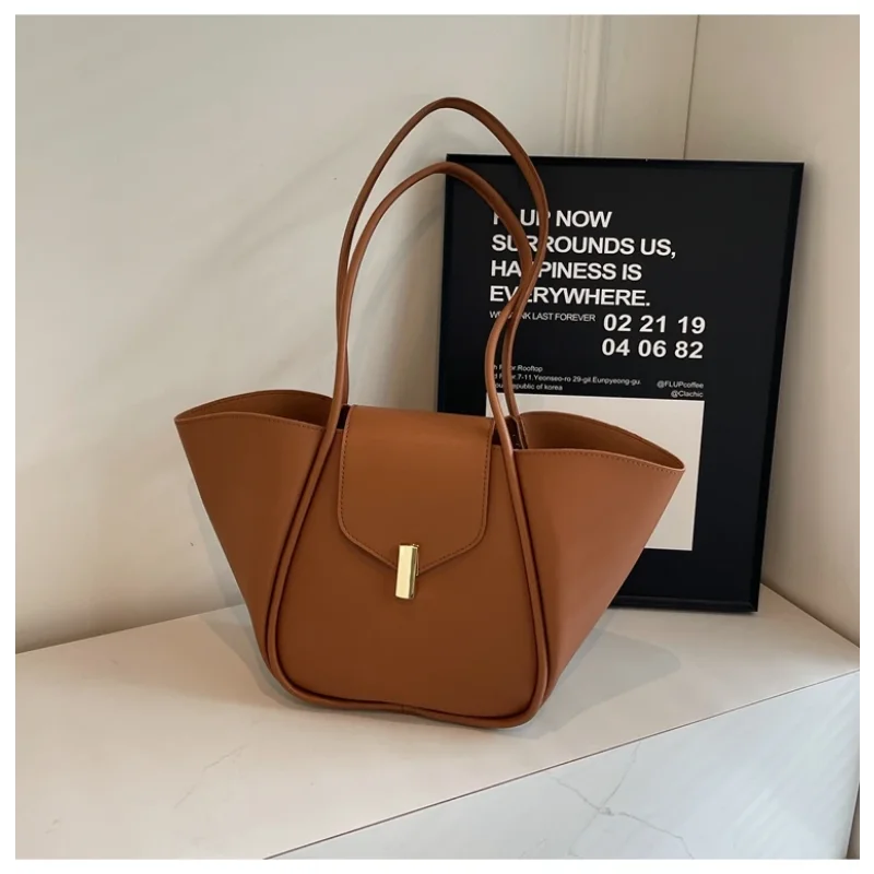 Large Capacity Soft Surface Bag for Women 2024 New Style Simple Temperament Shoulder Bag Niche Texture Wing Bag Tote Bag