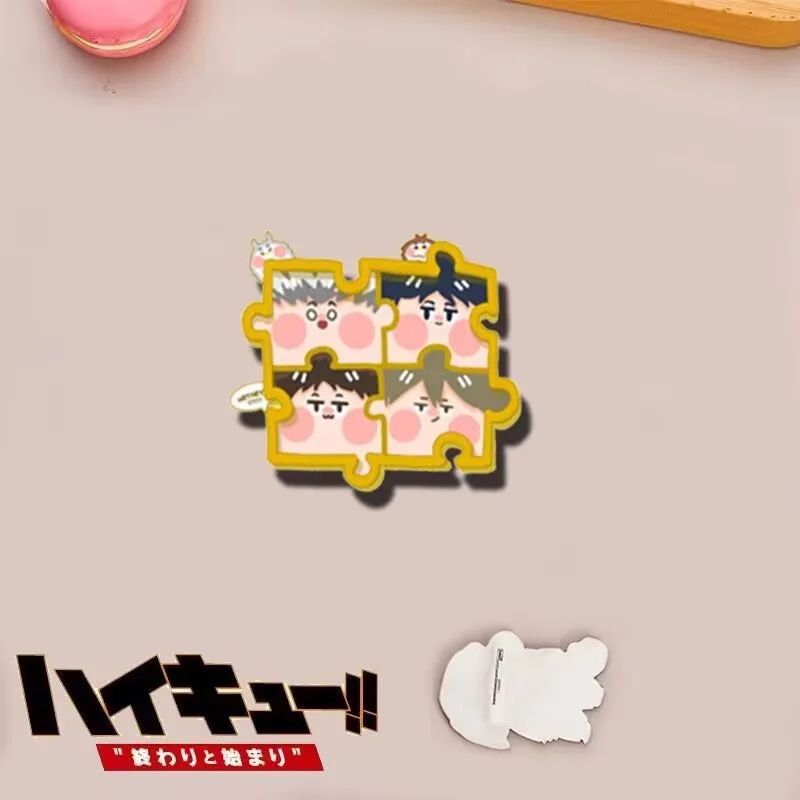 "¡Haikyuu!!" Mercancía: "Hikari Shouyang, Shadow Mountain Feixiong", broche, estuche para lápices, mochila, pin, colgante con insignia de anime