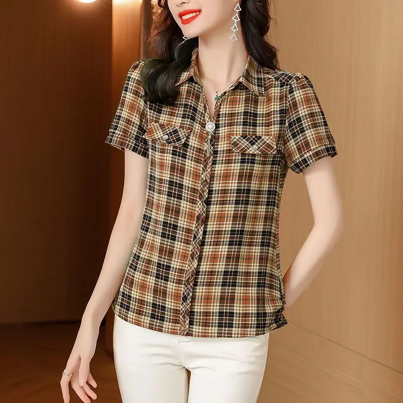 2023 New Summer Fashion Trend Minimalist Plaid Lapel with Studded Stitching and Fake Pockets Oversize Loose Casual Women\'s Shirt