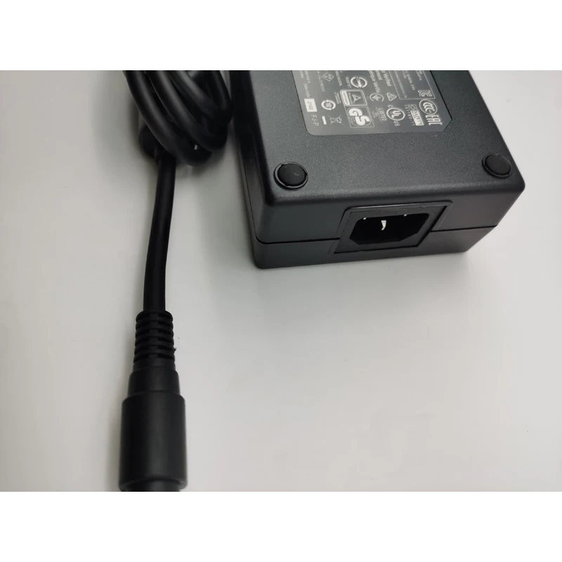 Imagem -06 - Furos Chicony 19.5v 11.8a 230w Carregador do Portátil para Msi Gt76 Gt62vr Gt73vr Gt83vr6re Gt72 Dominador A12230p1a Adaptador de Alimentação ac 4