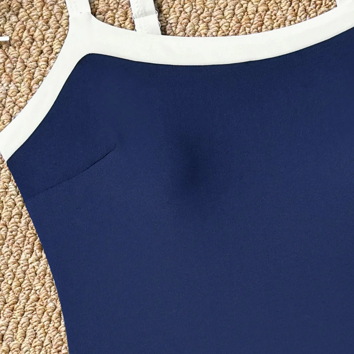 2025年新作 欧米風 ワンピース水着 セクシー 無地 タイト チューブトップ ビキニ水着 レディース