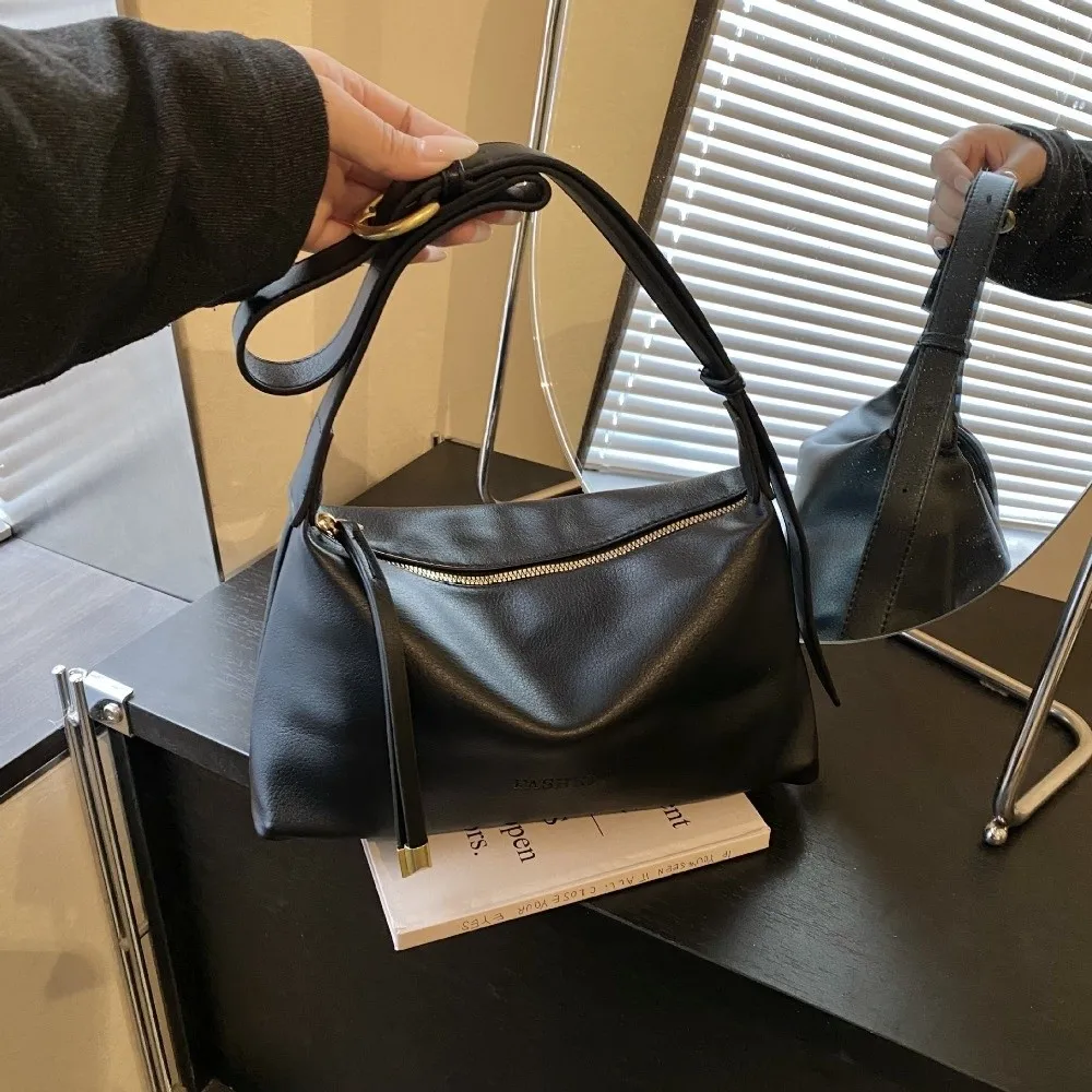 Trendige PU-Leder Damen Umhängetasche Lässige Große Kapazität Dumpling-Tasche Retro Vielseitige Unterarmtasche für den Täglichen Gebrauch – Detail 14