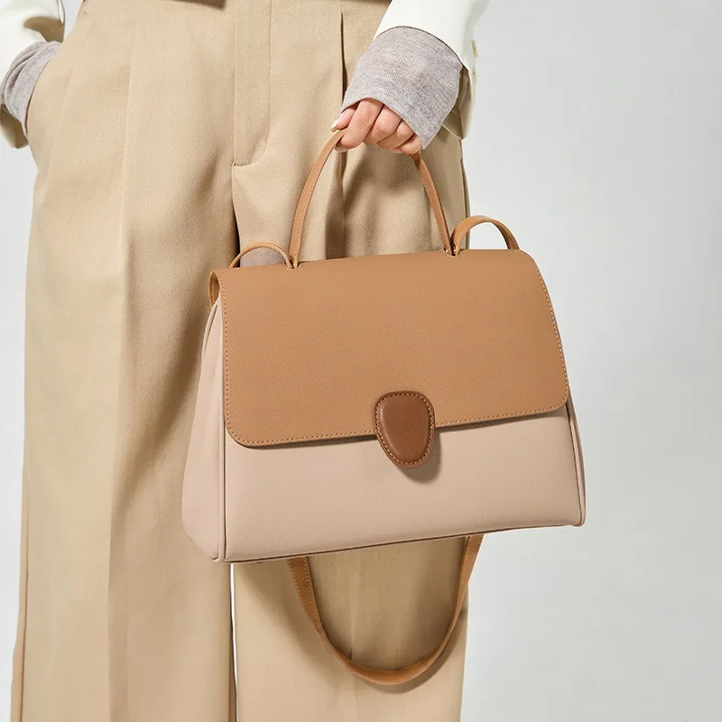 

Женская большая сумка из натуральной кожи, новинка 2025, дизайнерская роскошная сумка, большая вместительная стильная сумка через плечо, легкая шикарная сумка