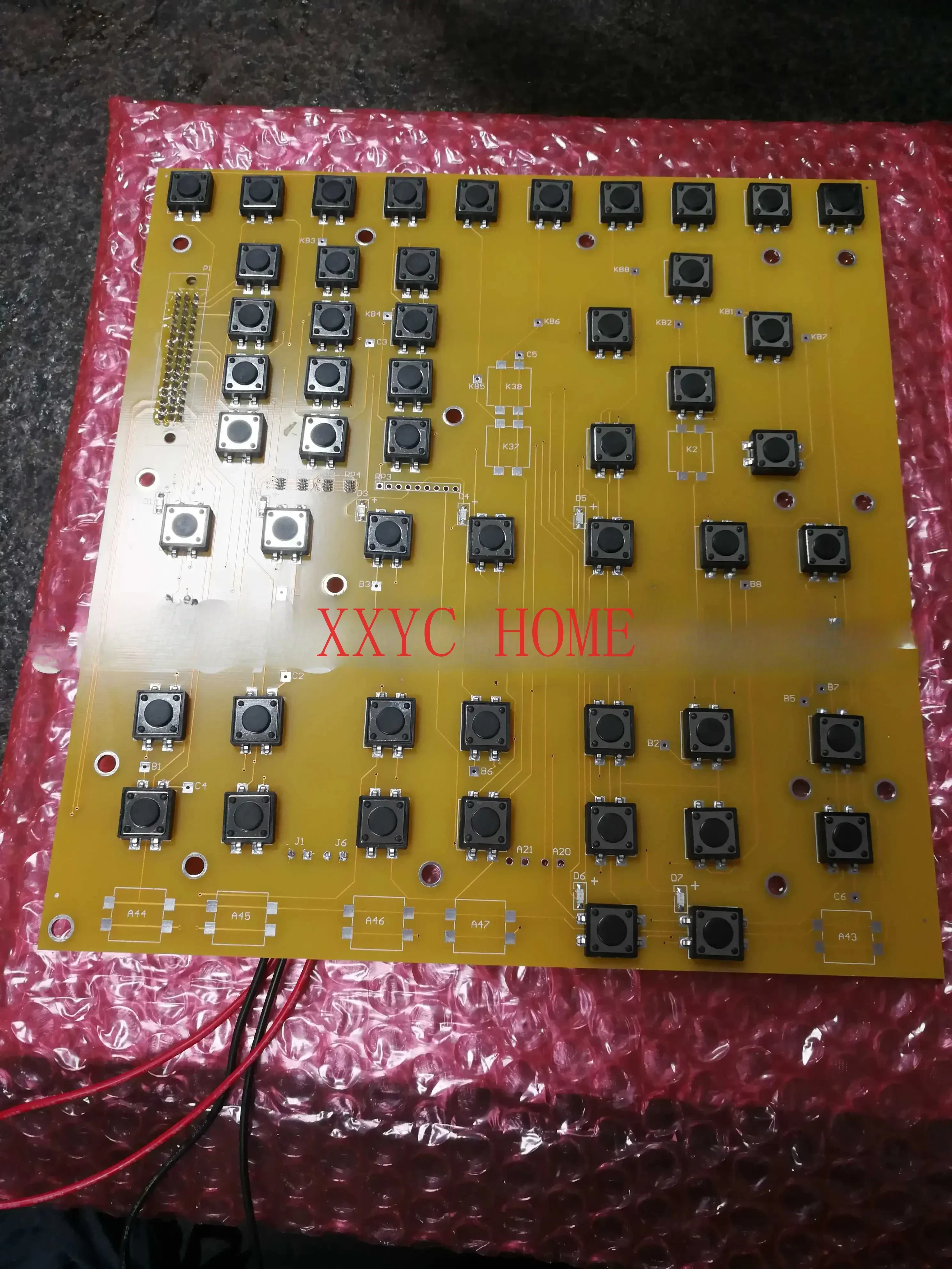 

Injection Molding Machine Hongxun Computer Key Board TM2647KM1 Button Circuit Board