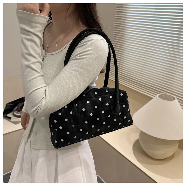 Retro Polka Dot Shoulder Underarm Bags for Women Simple Portable Ladies Bowling Bag Versatile Large Capacity Female Handbag view 2