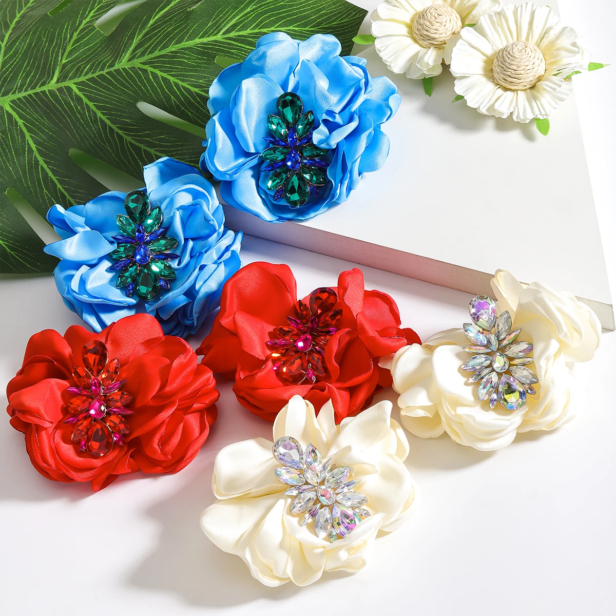 Girlgo Handmade Fabric Flower Earrings Are Elegant and Suitable for Ladies to Wear Everyday like Flowers Jewelry