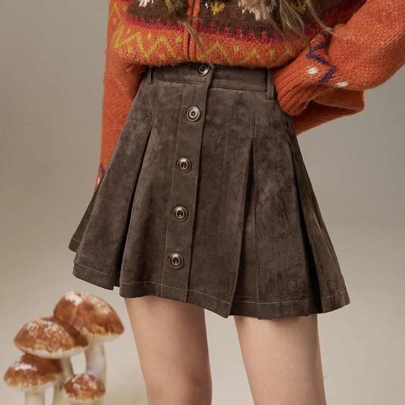 ELFSACK 2025 Winter New Arrivals Casual Sweet Suede Versatile Pleated Mini Skirt For Woman