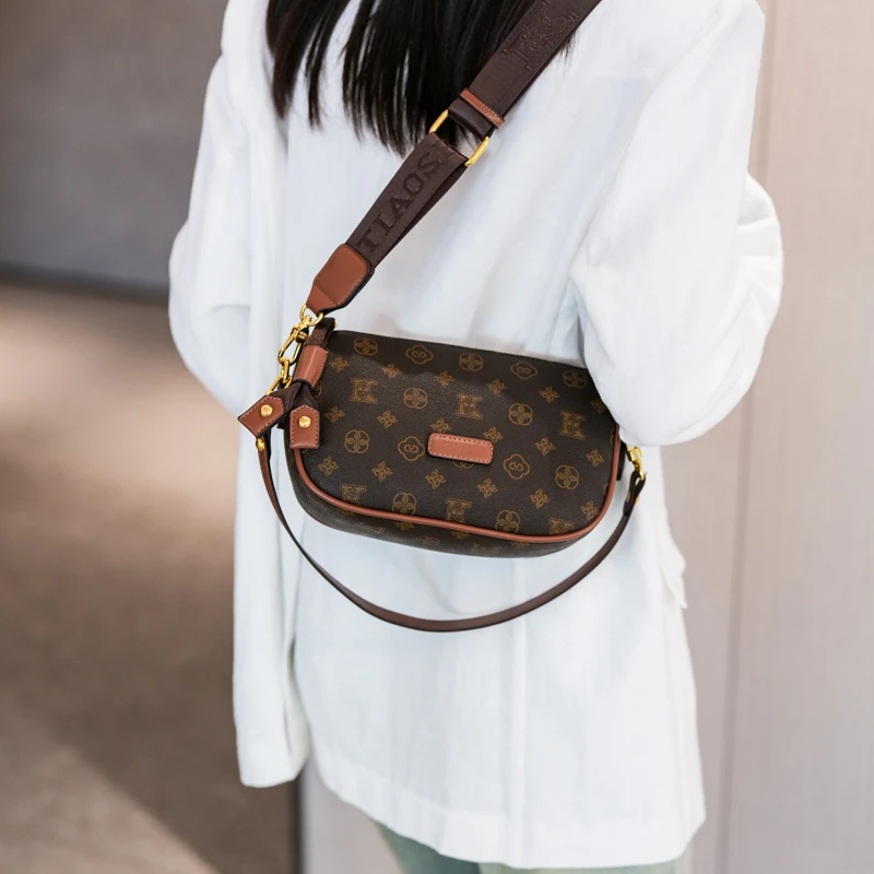 

Popular Women's Leather Crossbody Bag Messenger Bag Tote For Travel By Famous Designer Luxury Brand Elegant Handbags