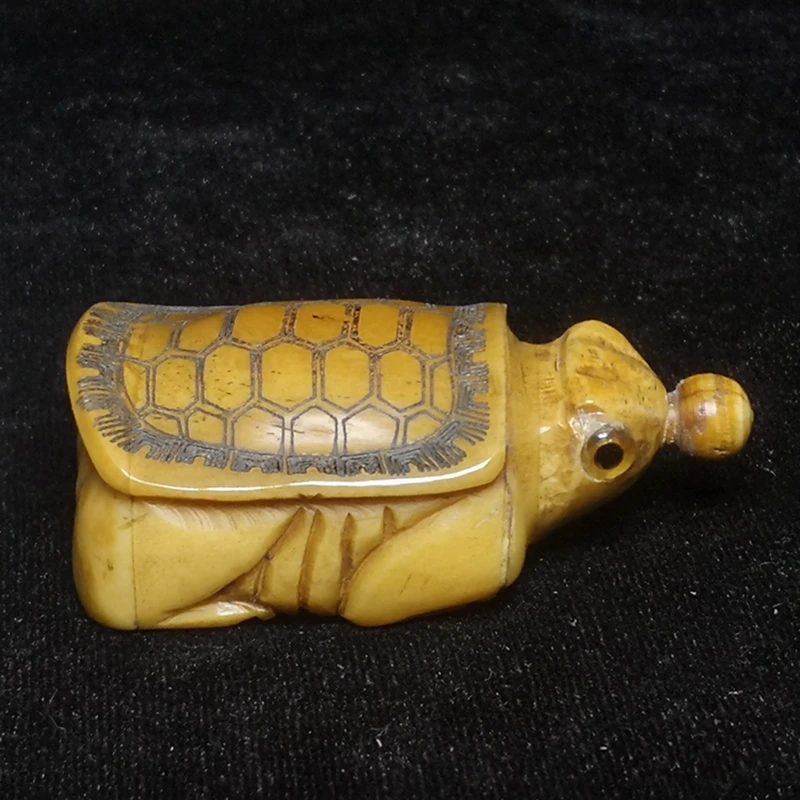 

YIZHU CULTUER ART Old Chinese Hand Carved Lovely Turtle Snuff Bottles Ornaments Collection desk Decoration gift Size 6.9 CM