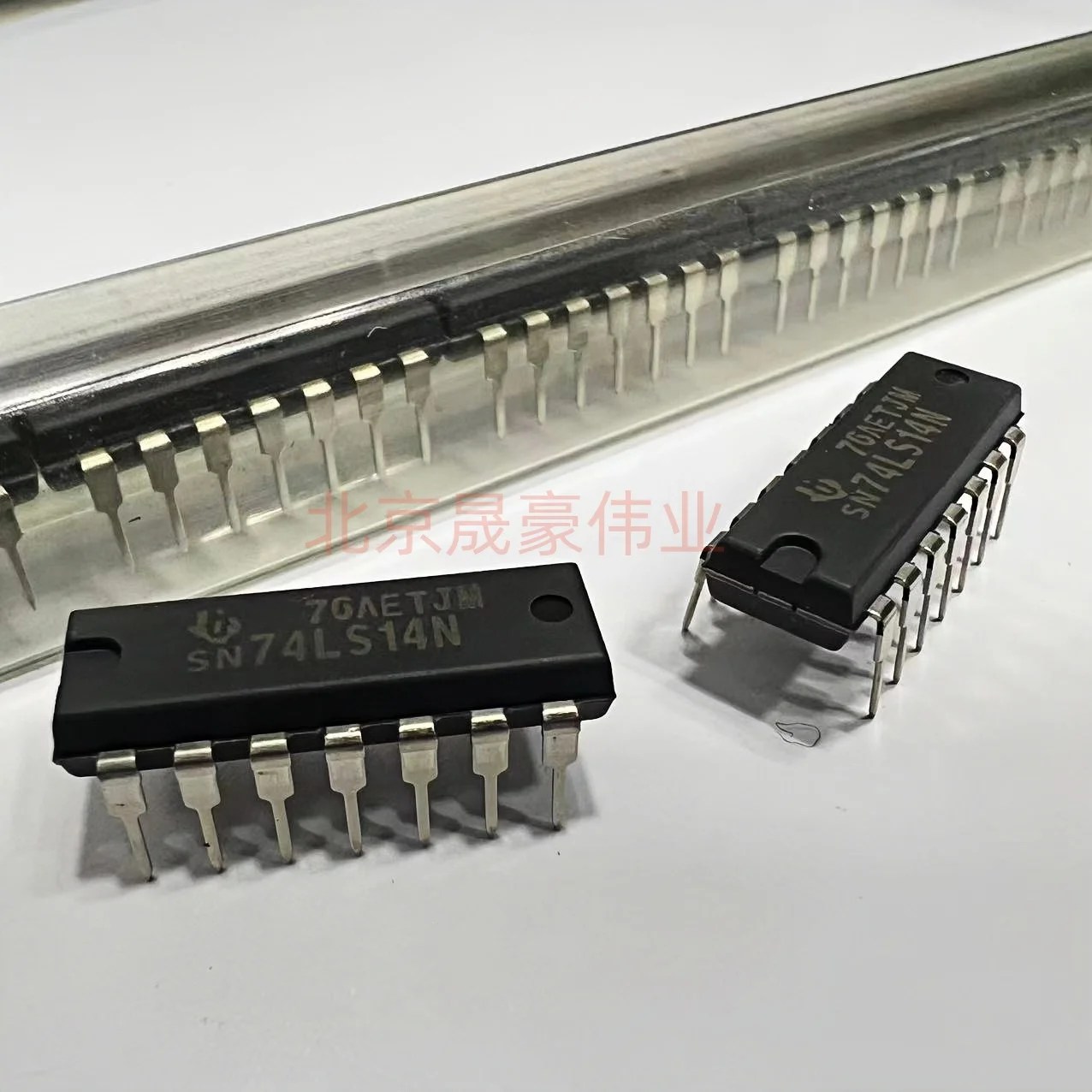 10PCS SN74LS14N/DM74LS14N DIP chip Hex Inverting Schmitt Trigger DIP-14