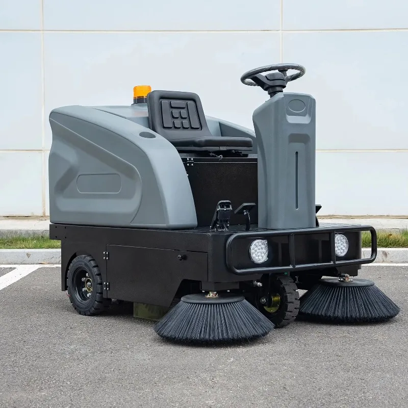 M1900 Industrial Ride on Electric Floor Sweeper Machine Automatic Road Street Durable Plastic Motor