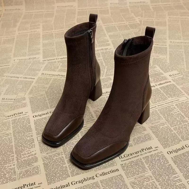 2024 Spring Autumn Square Headed Solid Color Fashion Side Zipper Waterproof Platform Simple External Wear Women's Fashion Boots