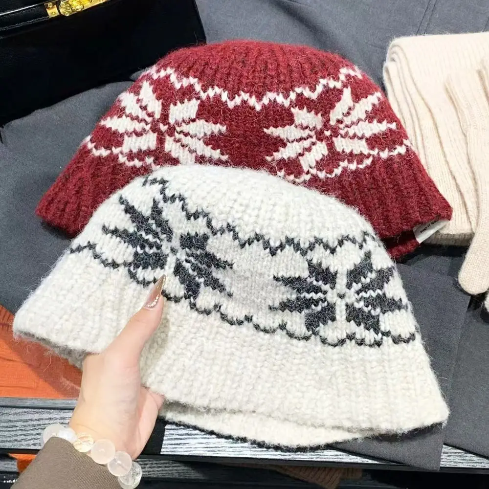 

Sweet Warm Snowflake Jacquard Knitted Hat Fair Isle Style Wool Jacquard Pattern Beanies Vintage Cute Printing Knit Cap Girls