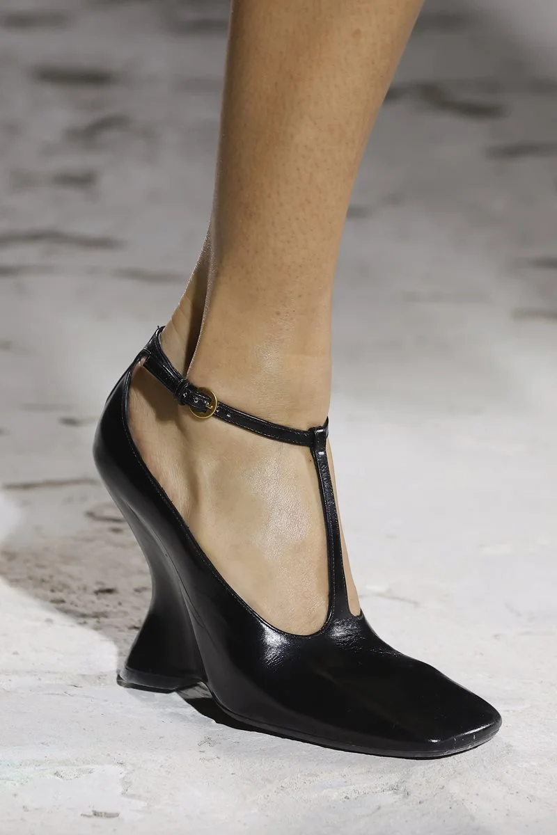 Spring/Summer New Women Black Wedge Pumps Square Toe T Strap Ankle Buckle Unique Sculptural Heel Fashion Runway Party High Heels