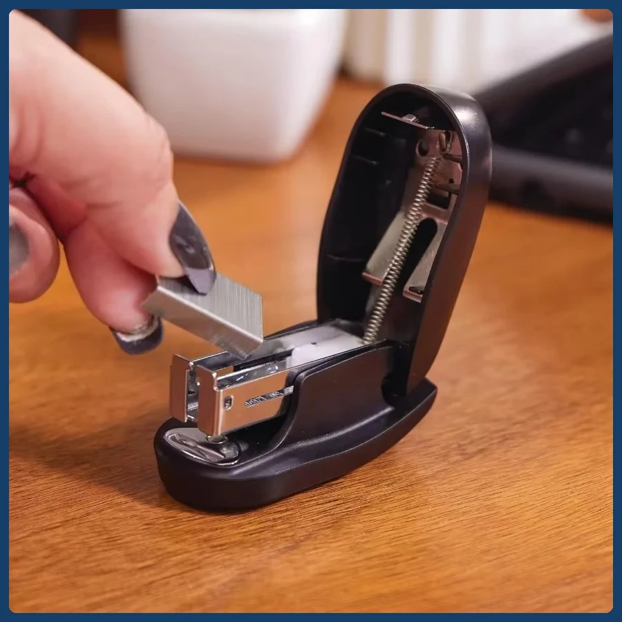 Juego de grapadora definitiva: capacidad de 12 hojas, mini grapadora a prueba de atascos con removedor. 1000 grapas para estudiantes, manualidades