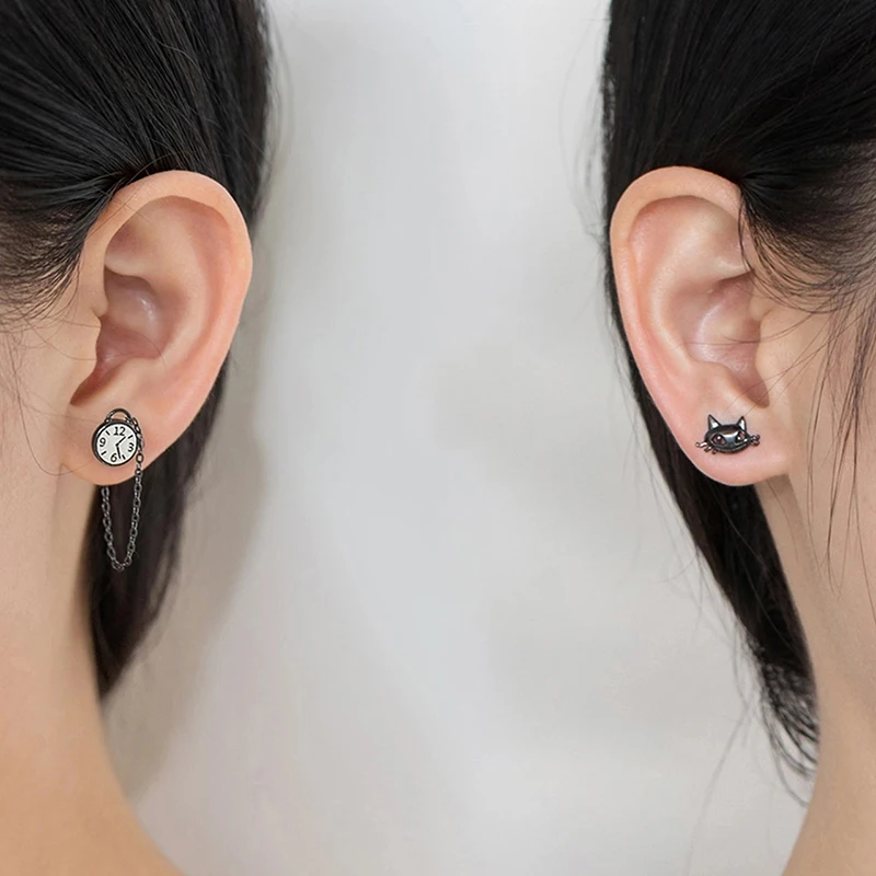 Thaya Pocket Watch Rabbit and Cat Design Vintage Women Earrings Romantic S925 Silver Earrings Stud For Girl Party Fine Jewelry