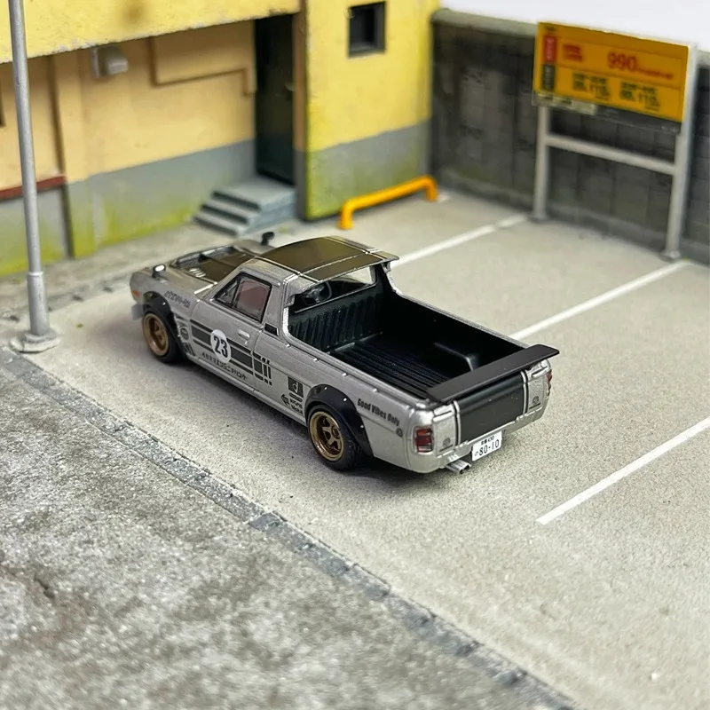 INNO 1:64 SUNNY HAKOTORA camioneta vehículo de Motor de aleación modelos fundidos a presión colección de juguetes de coches regalos de navidad para niños