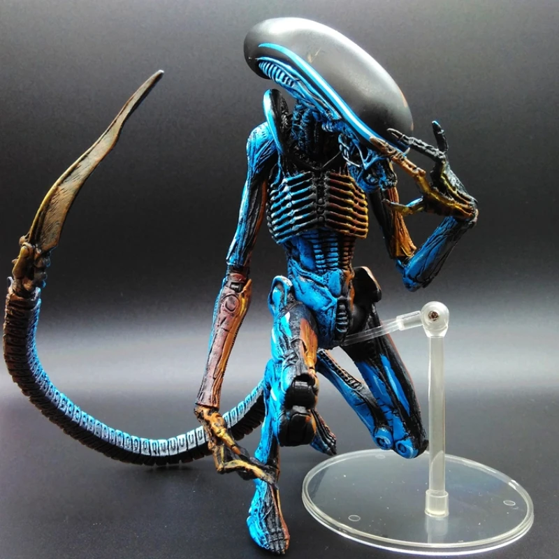 

Avp: Aliens Vs Predator Xenomorph Dog Alien Dog Articulated Action Figure Toys Collect Ornaments Film Peripheral Birthday Gifts