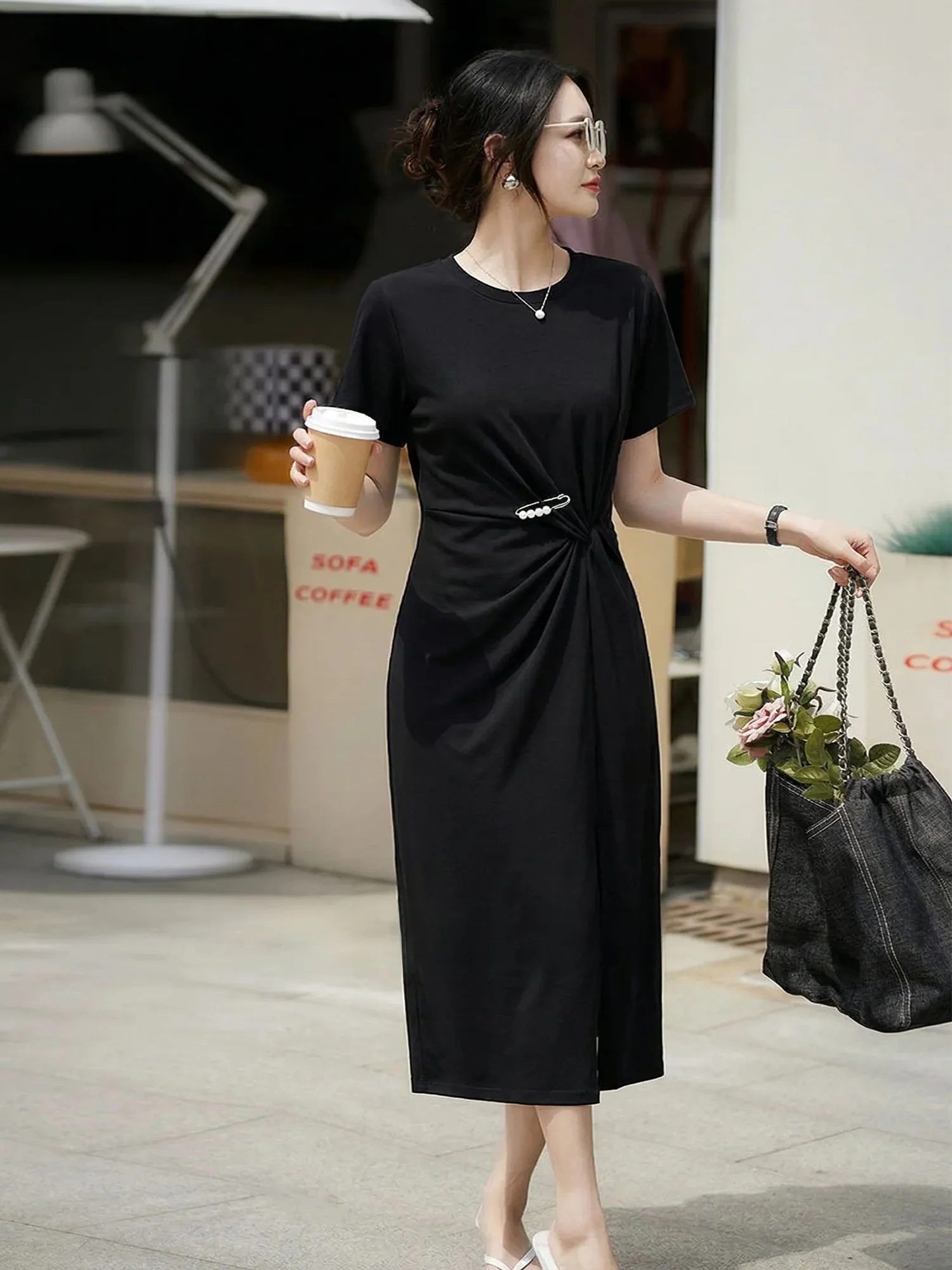 

Элегантное черное женское платье Chivirin из смесового хлопка с коротким рукавом и круглым вырезом, с эффектом утяжки талии, для города и на каждый день, летнее