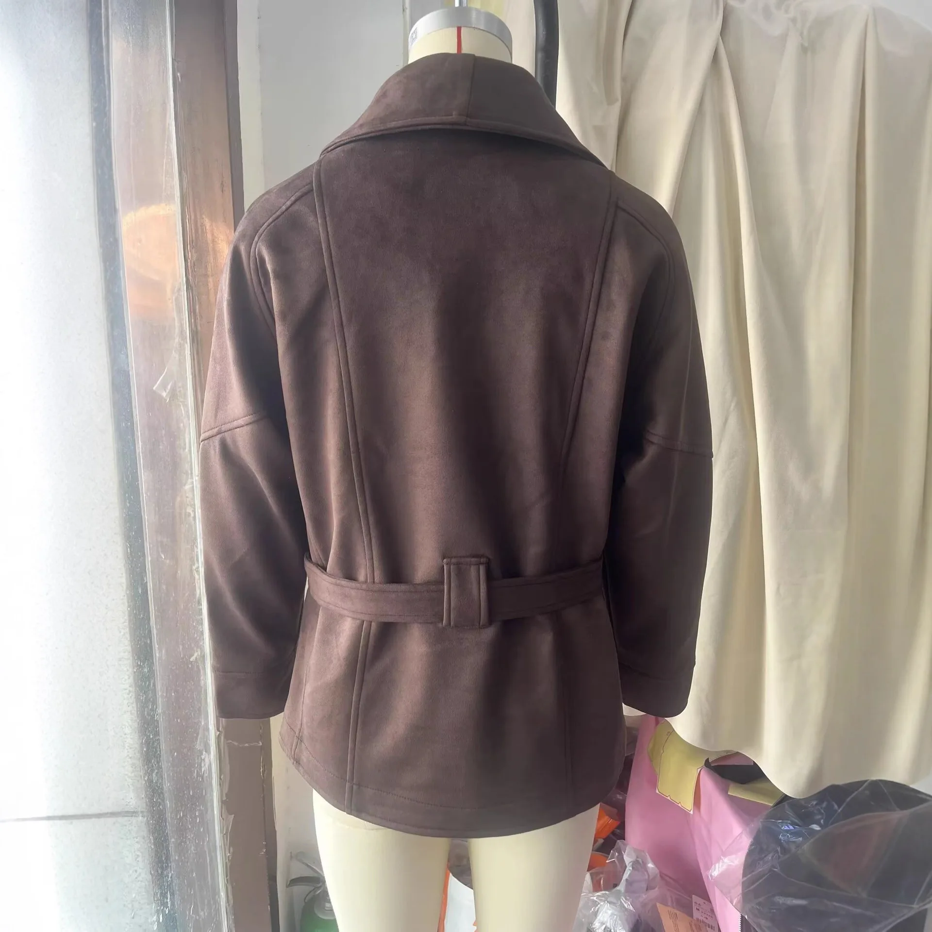 Chaqueta de ante con cinturón ceñido y cintura con cuello de manga larga para mujer, abrigo marrón para otoño e invierno, prendas de vestir exteriores, Top elegante a la moda