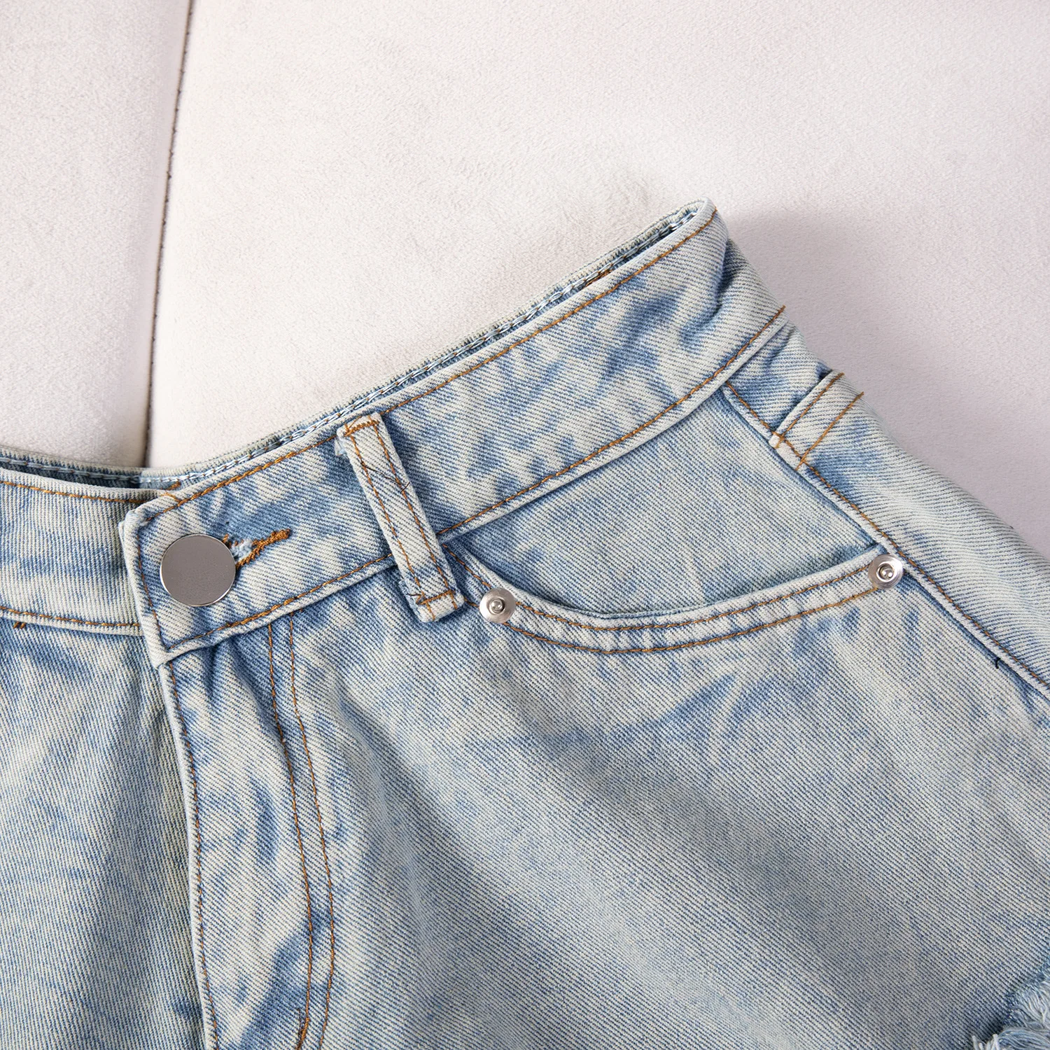New Stylish High Waist Torn Denim Shorts Women's Loose Fringed Jeans European And American Style Casual Summer Shorts Pant view 4