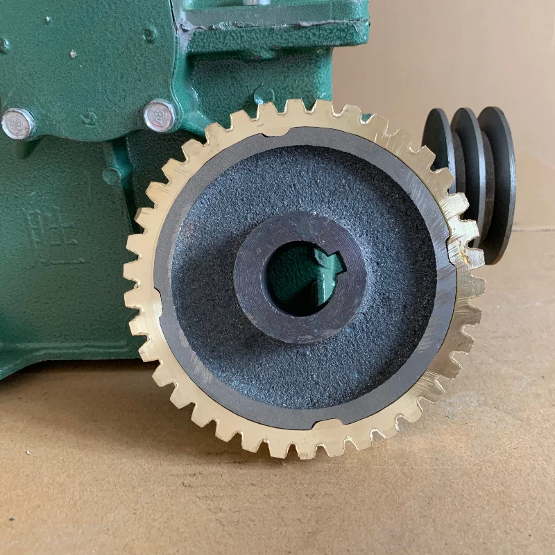 Copper Gear Reducer Gearbox for Small Crane, 38 Teeth Wear Resistant Pure Copper Gear, Inner Hole 28mm, Reduction Parts