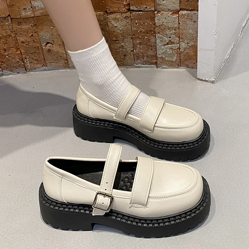 

2025 Summer Mary Janes Japanese Style Shoes Girls Casual Kawaii Pure Color Shoes Woman Buckle Vintage Medium Heels Sandals Slim