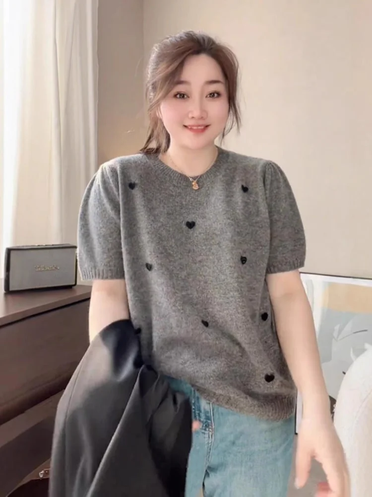 

Вязаный топ больших размеров с коротким рукавом и круглым вырезом для женщин, весна-лето, с эффектом похудения, скрывающий недостатки фигуры, модный.