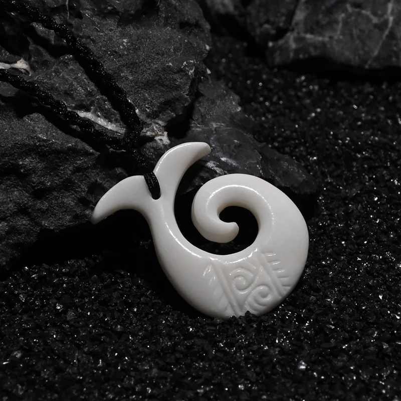 GX138 Nueva Zelanda Maori espiral fishtai hueso de yak colgante Koru collar joyería hecha a mano tótem tribal primitivo amuleto colgante