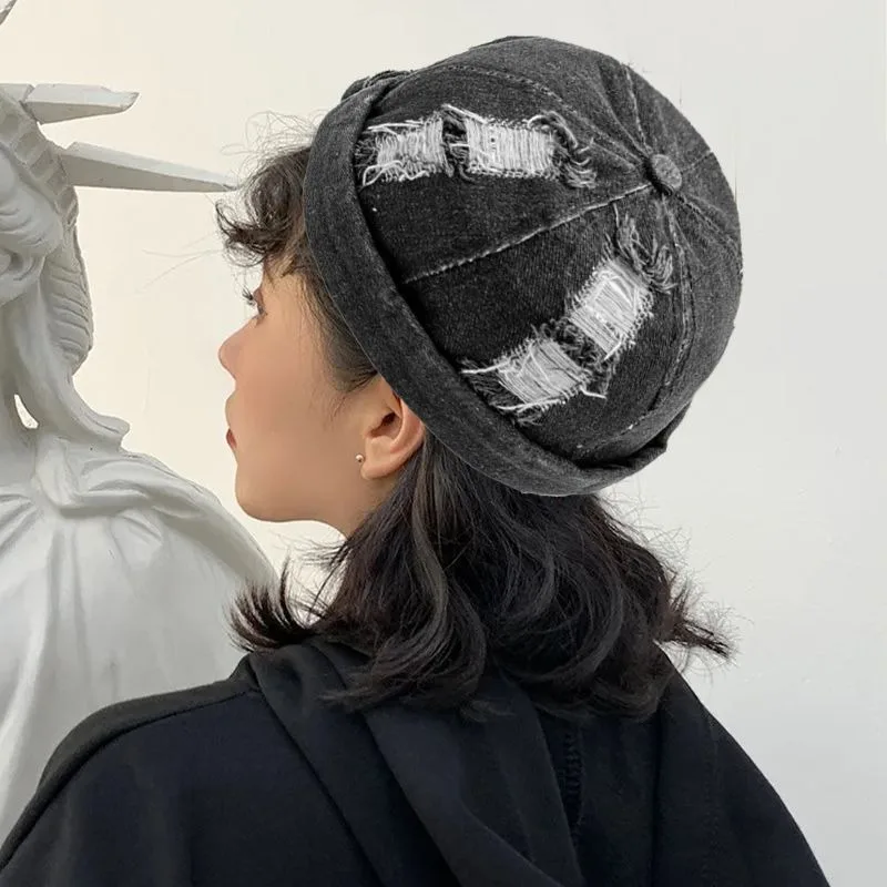 قبعة صغيرة من قماش الدنيم المتعثر - قبعة هيب هوب كاجوال عصرية للجنسين ممزقة للرجال والنساء