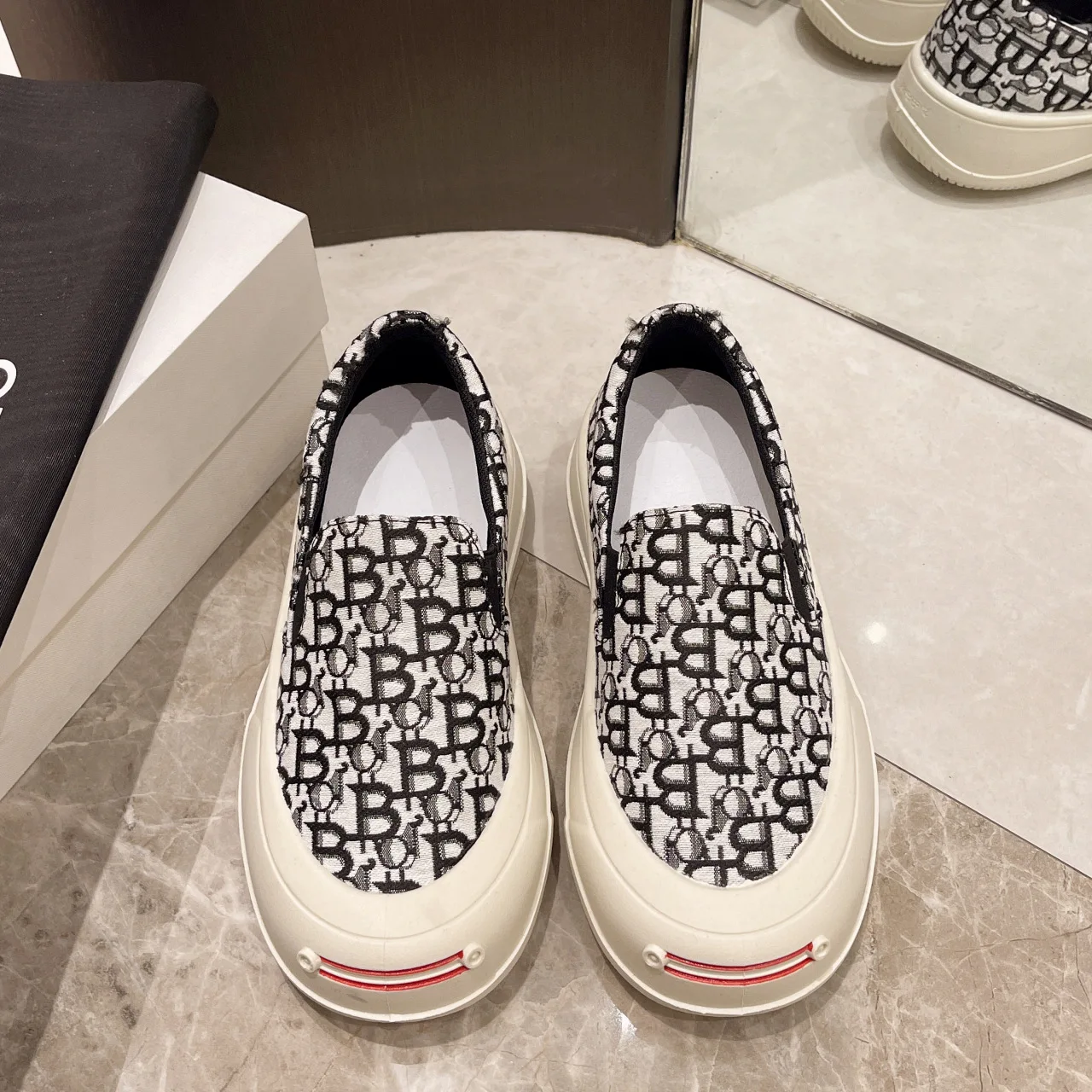 Letter Canvas Shallow Mouth Single Shoes Women 2024 Spring New Round Head Muffin Bottom Slip-on Shoes