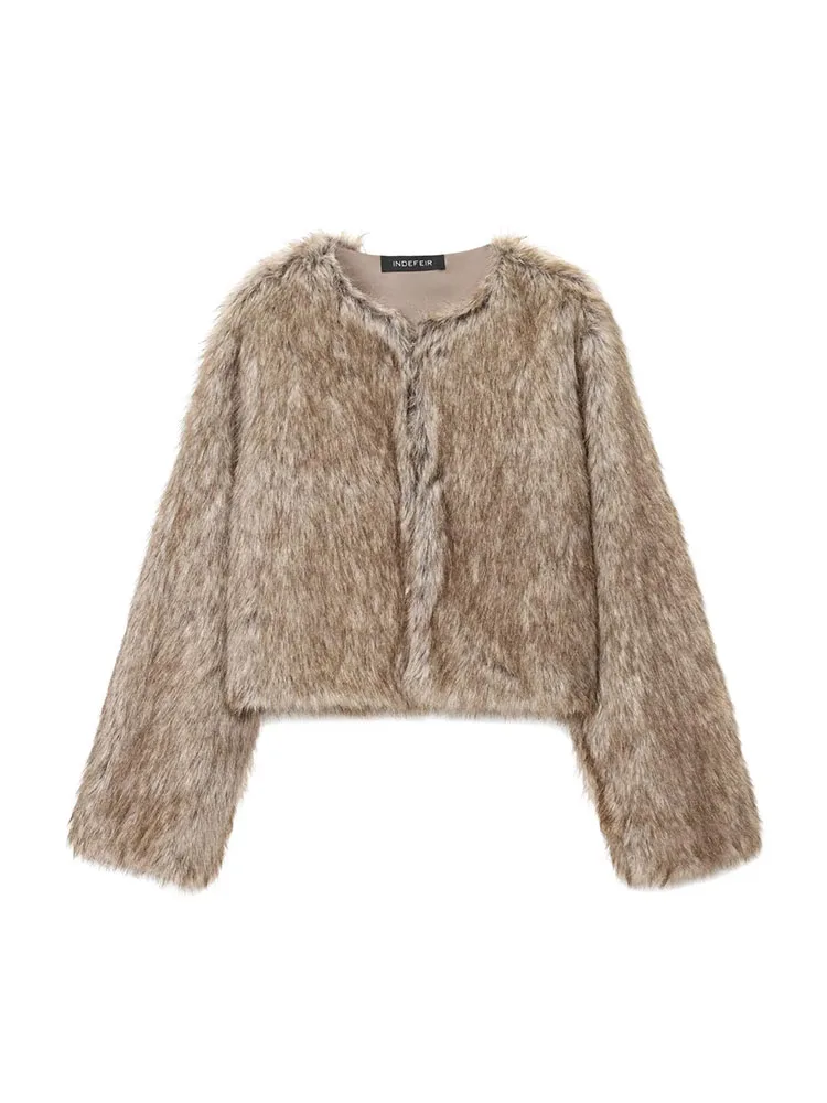 

HH Woman Fashion Winter Round Neck Long Sleeves Hidden Buckle Faux Fur Effect Short Jacket Female Street Style Casual Coat