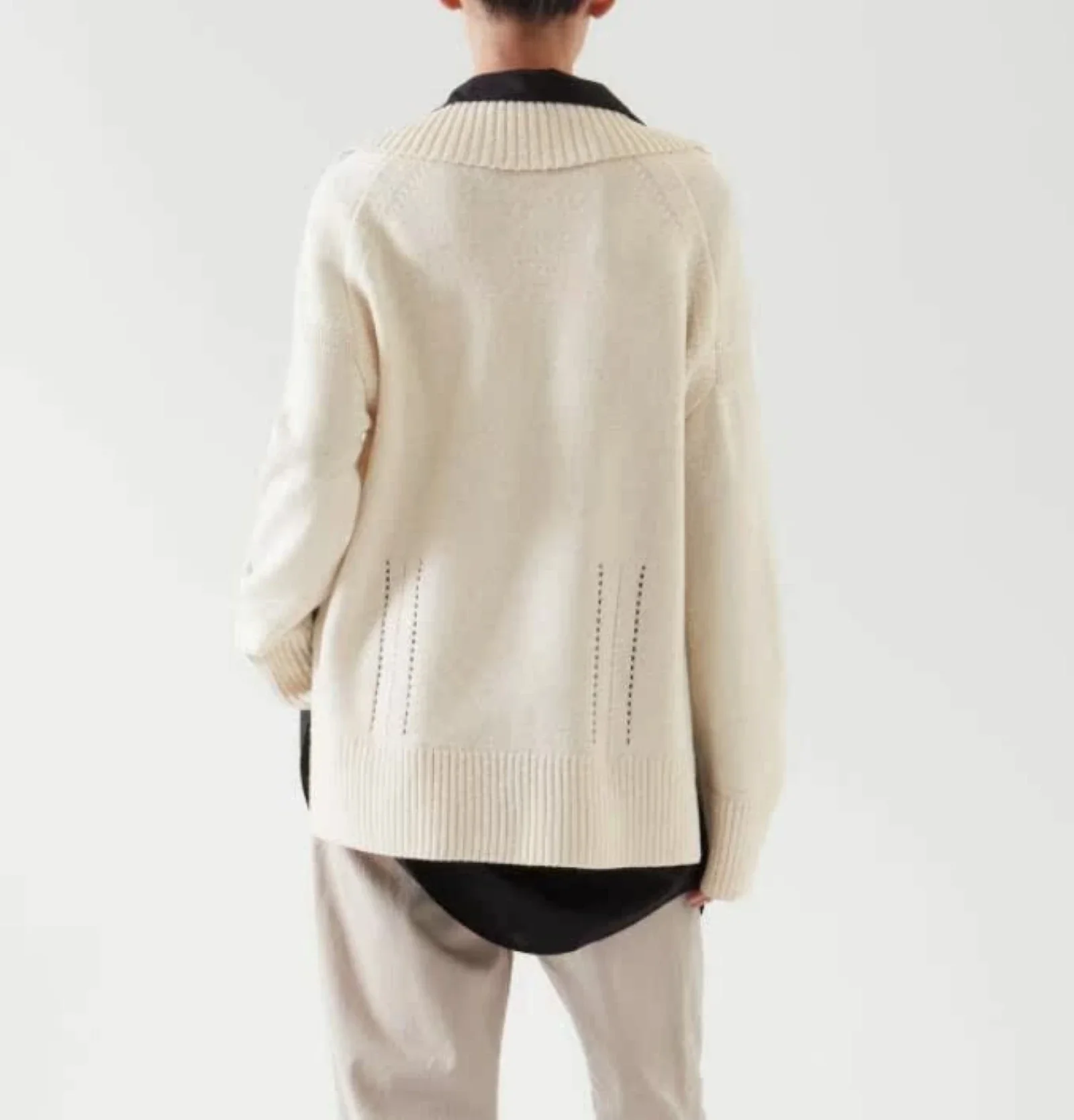 Ethereal costume 2025 cos autumn new style of Ladies' fashionable and Casual style open-collar wool blend knitted sweater