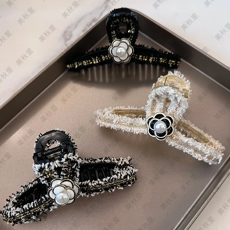 

Hair clips Camellia flower hair clip with pearl shark clip hair accessories for girls Hair decoration