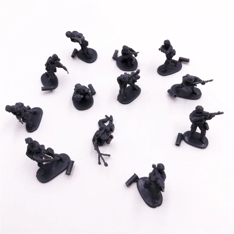 1:72 WWII German Tank Soildiers US Desert Forces 4D Plastic Small Soldiers Different Shapes Sand Table Model Toy