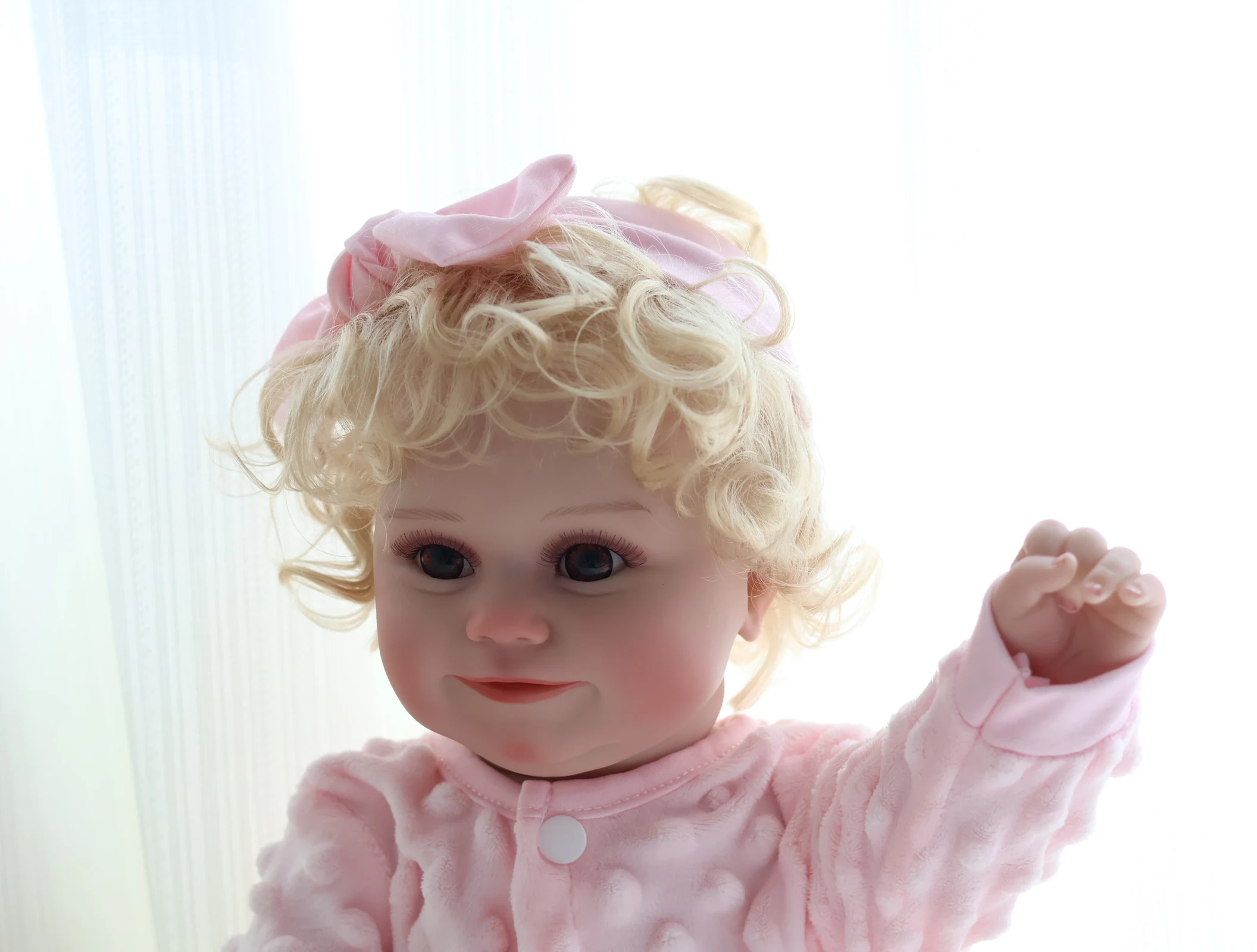 50CM Realistic RebornDoll Maddie,Made ofVinyl Material, With GoldenHairRoots, Cute and Realistic,Perfect Christmas Gift