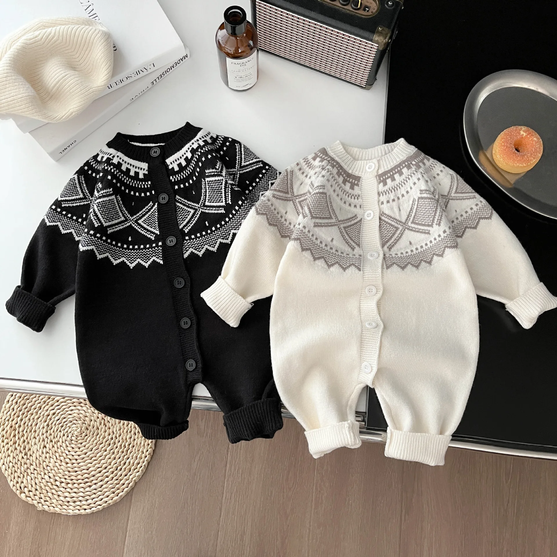 

2025 Autumn New Baby Long Sleeve Knitted Romper Fel Island Style Infant Boy Girl Casual Jumpsuit Newborn Toddler Clothes 0-3Y