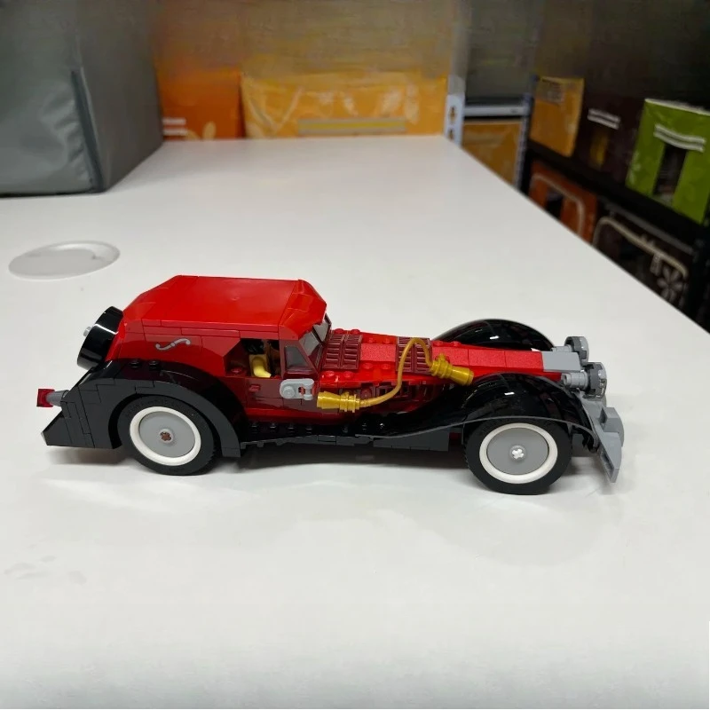 

New Product 43277 Cruella Luxury Car Building Block Set, Christmas and Birthday Gift