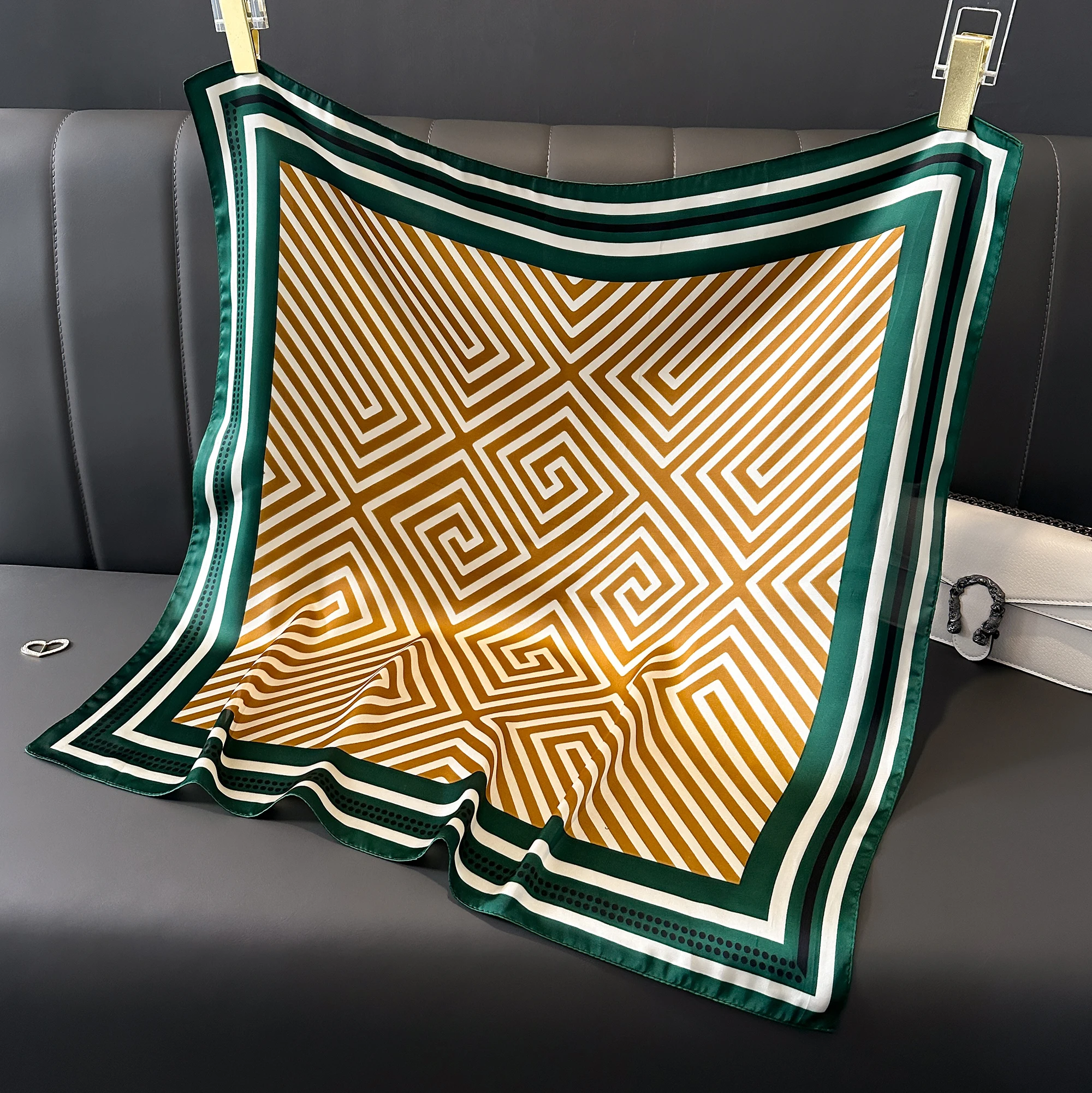 Women Bags For Office - وشاح مربع بنقشة الهندسية اليونانية 70×70