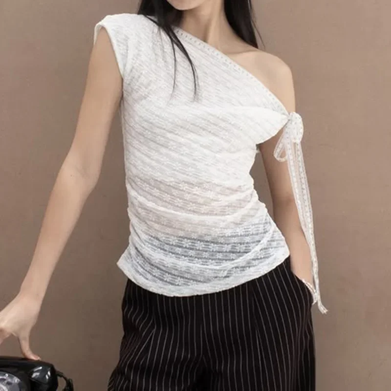 

Elegant Top Women 2025 Summer New Shrink Pleated One-Shoulder Crop Backless Twist Tie Asymmetric T-Shirt Casual Top Streetwear