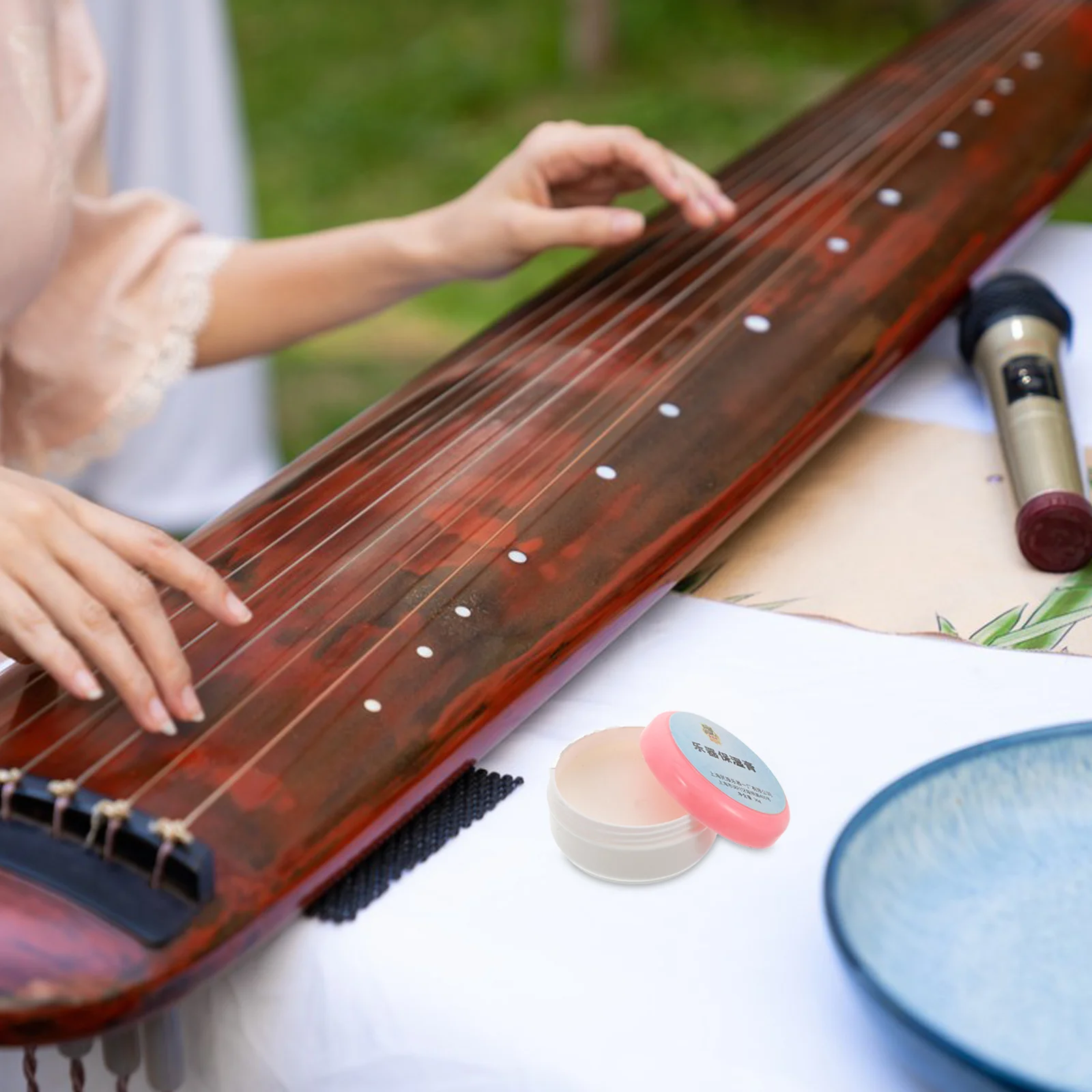 

Music Instrument Moisturizing Cream Moisturizer for Guzheng Pipa Guqin Erhu Yangqin Deep Hydration Anti Cracking Guitar Ukulele