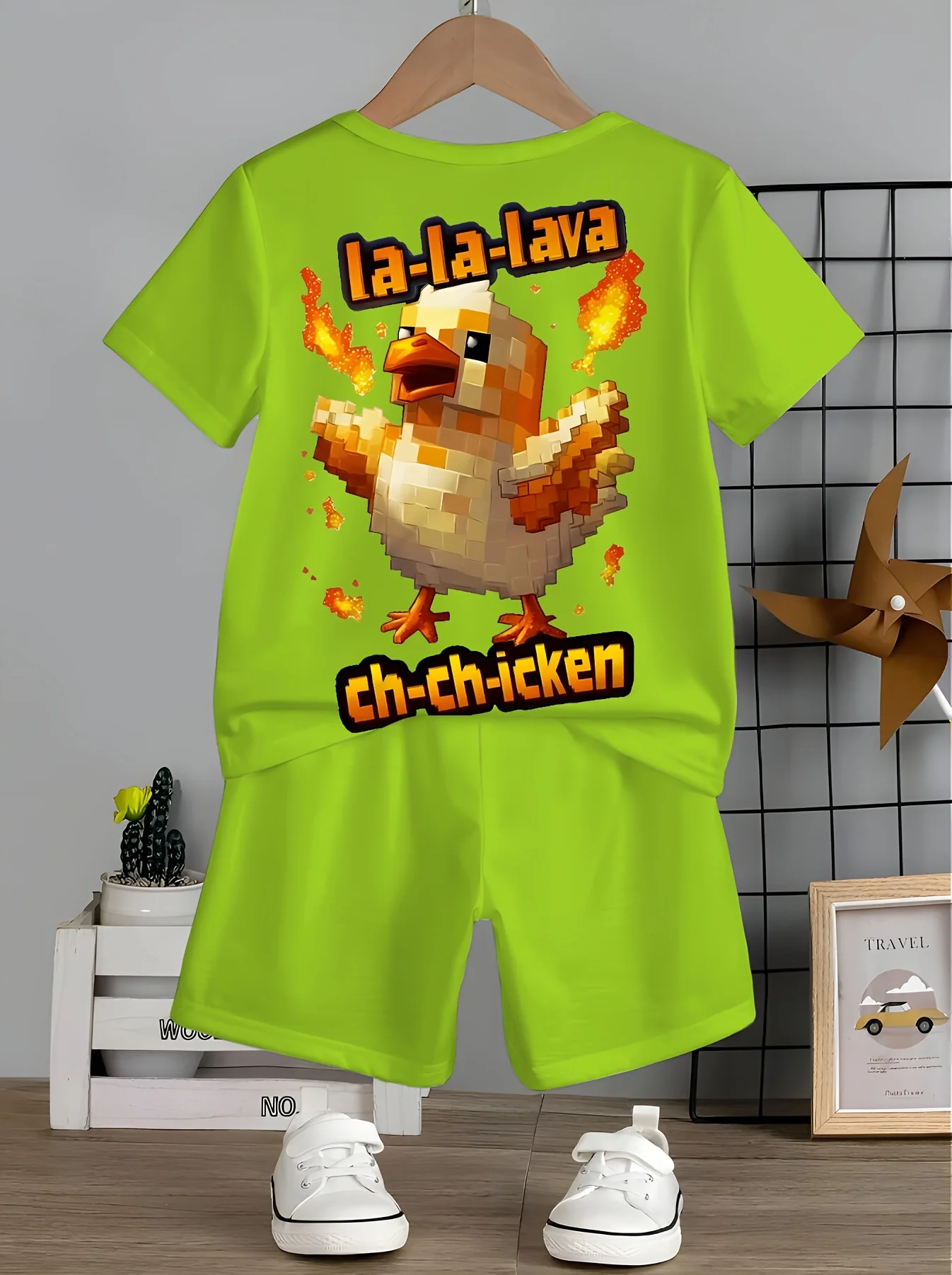 Fashionable 3D Printed Graffiti Pattern Casual Pullover Short Sleeved Shorts T-shirt, Boys' Outdoor T-shirt Shorts Set