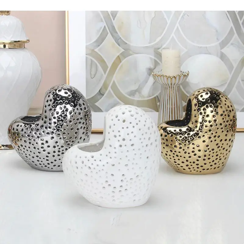 Simple Ceramic Hollow Heart Vase Desktop Decoration Flower Arrangement Candlestick Candle Holder Ornaments Crafts