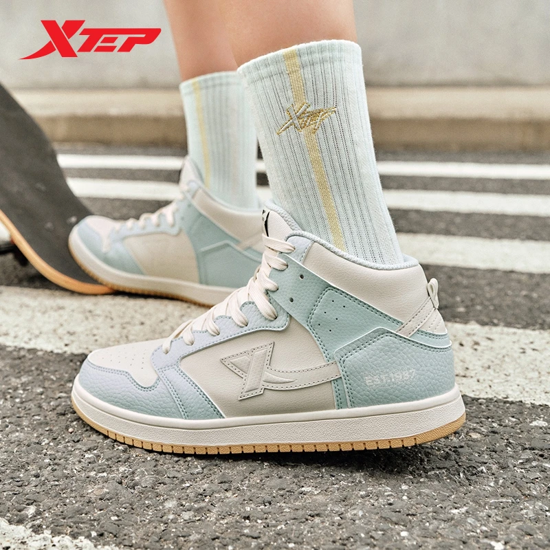 Xtep Skateboarding Shoes Women Non-Slip Women\'s Wear-Resistant Sports Shoes 2023 Summer Classical Female Sneakers 877318310023