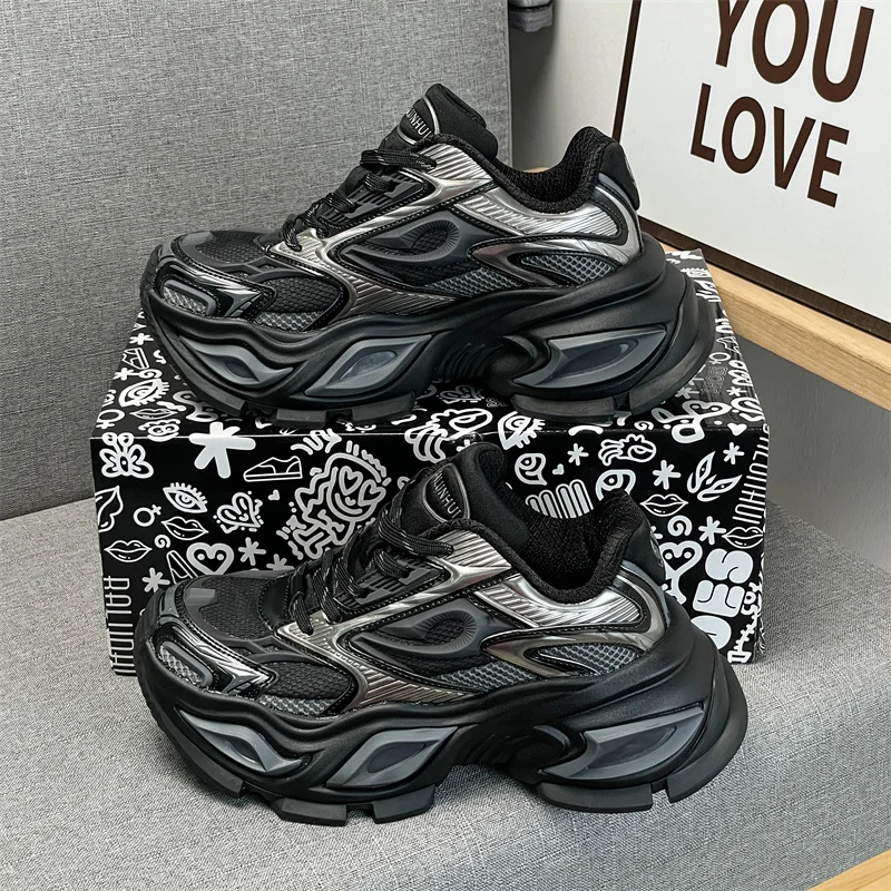 

SneakersStreetwear Brand Unisex Sneakers 2026 New: Retro Breathable Soft-Soled for Couples & Student Casual Sports