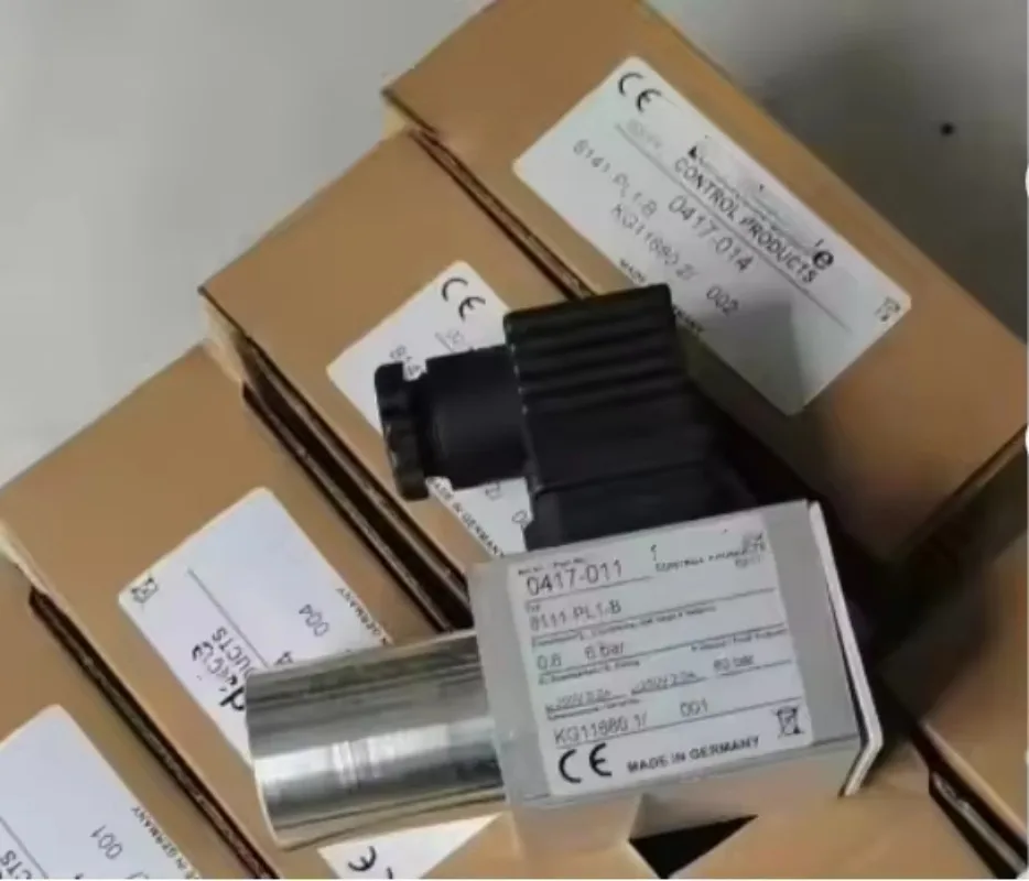 

Original 8111-PL1-B 0417-011 0417-699 0417-014 Pressure Switch and Relay Stock