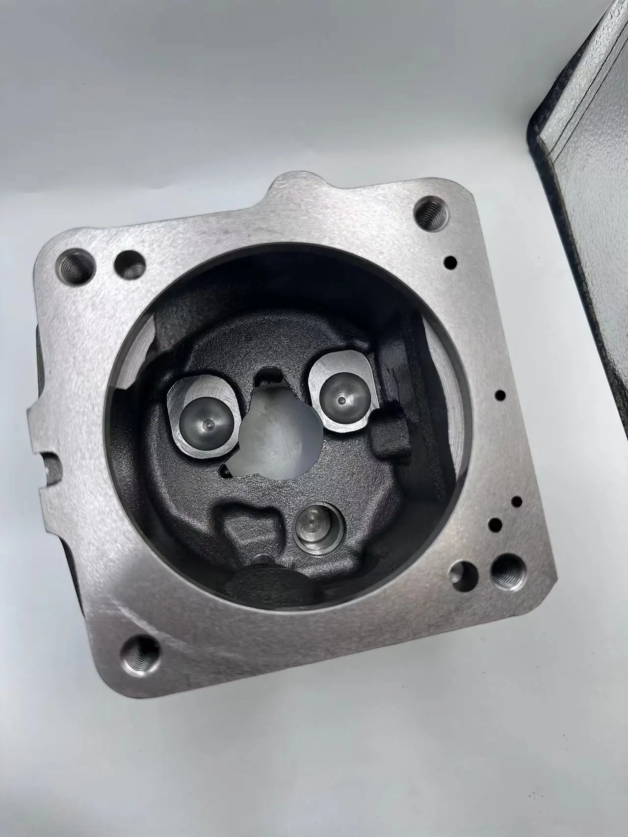 

Gold seller PC50 Hydraulic Pump Spare Parts Pump Shell 708-1S-04253 708-1S-04252