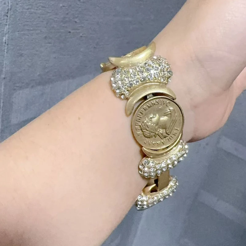 

Vintage Light Gold Color Coin Bracelet Avatar Carving Woman Chunky Round Antique Jewelry Accessories Mother Day Gift 2025 Trend