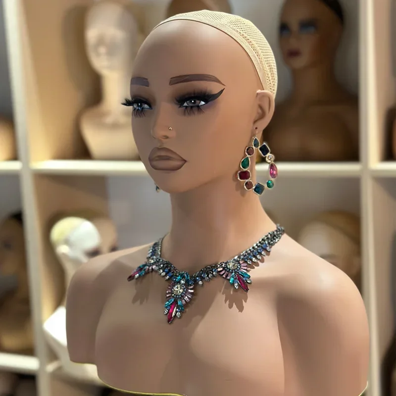 European and American Simulation PVC Female Mannequin Head with Shoulder Dummy Head for Wigs and Necklace Display Makeup Model