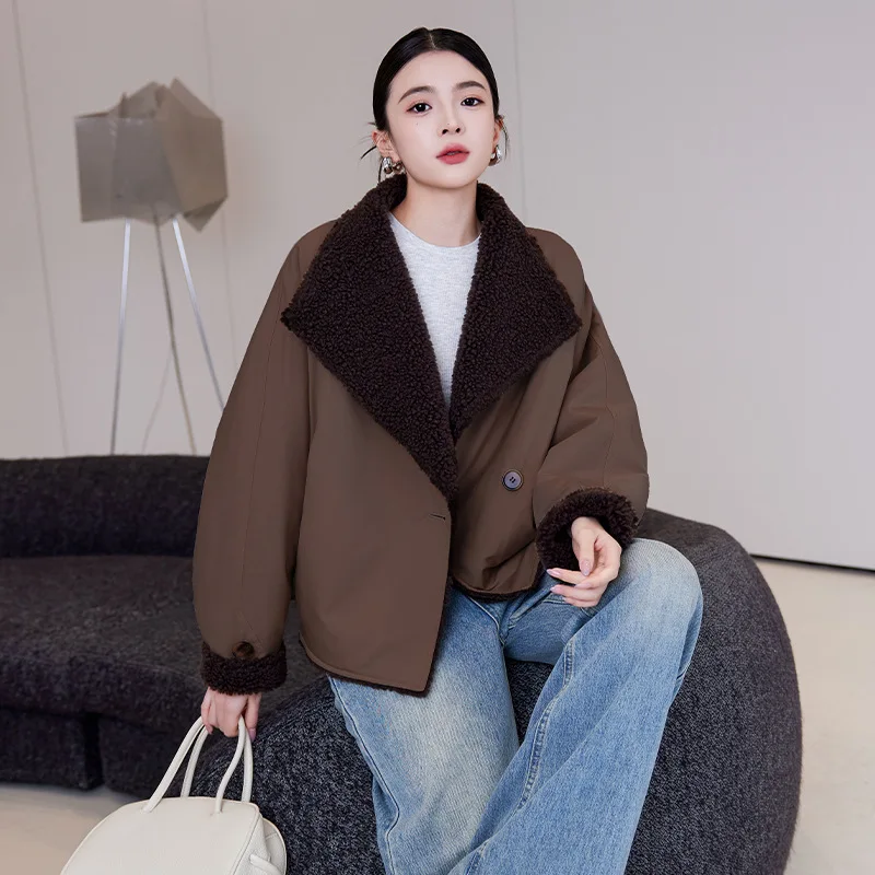 เสื้อโค้ทพาร์กาผู้หญิงแบบกลับด้านได้ ทรงสั้น สำหรับฤดูใบไม้ร่วงและฤดูหนาว ทำจากขนแกะแท้ สไตล์ลำลอง